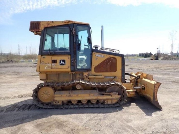 2005-deere-450j-lt-image-4