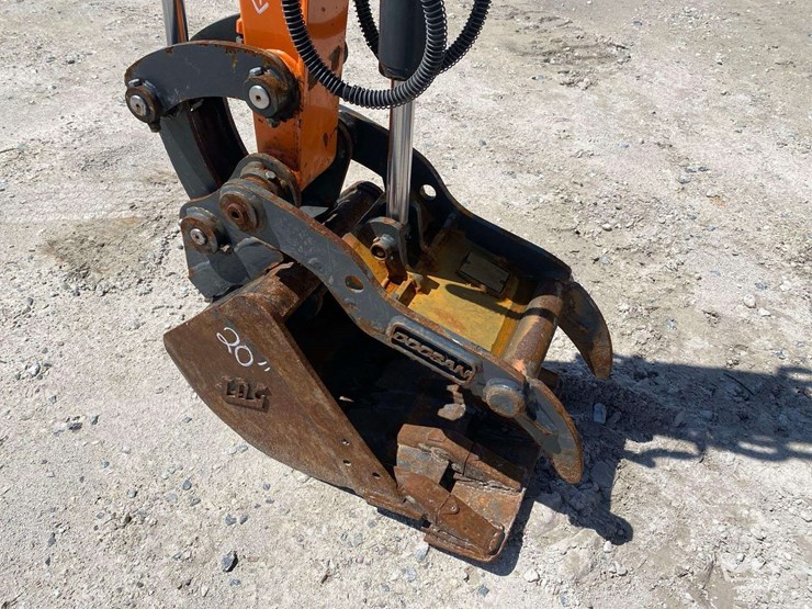 doosan-dx27z-image-11