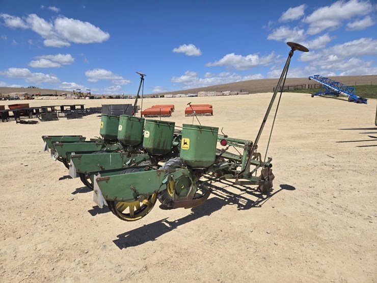 john-deere-1240-image-9