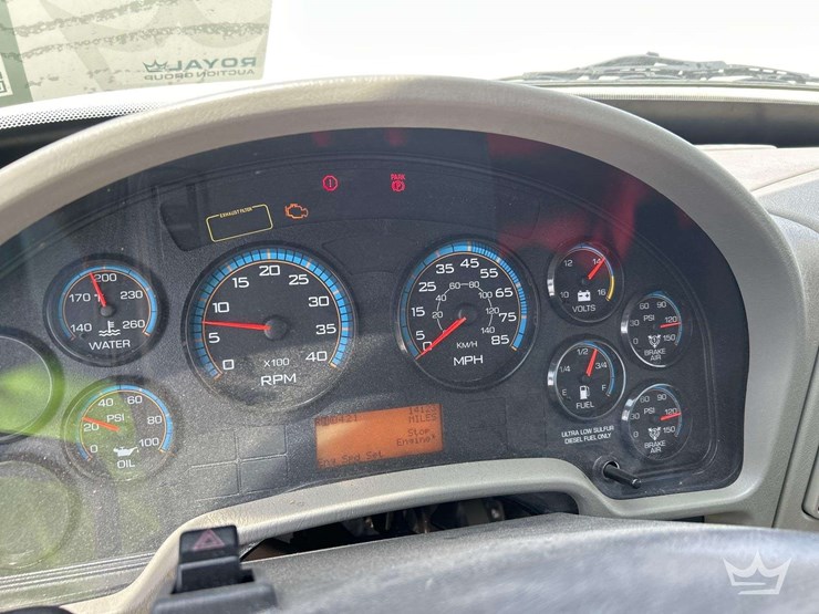 2014-international-durastar-4300-image-12