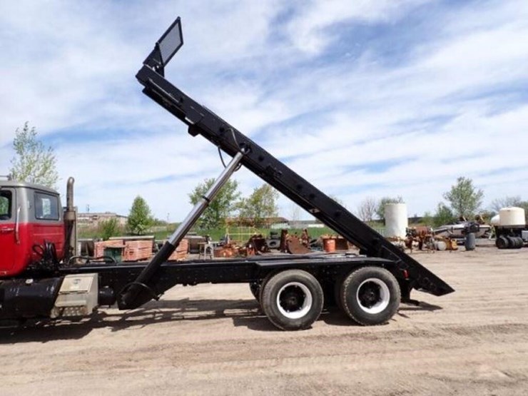 1993-mack-rd690s-image-64