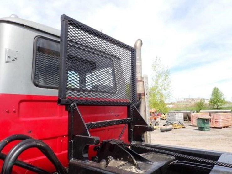 1993-mack-rd690s-image-41