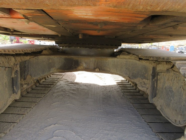 2010-doosan-dx140-lc-image-24