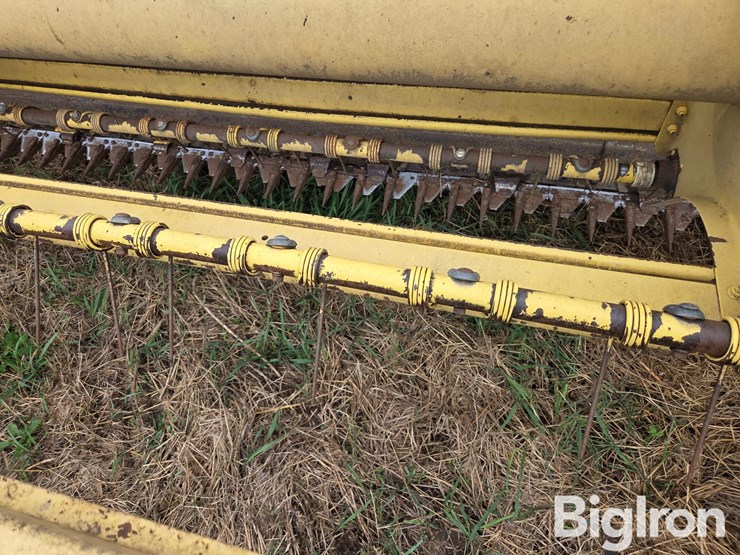 new-holland-1100-image-14