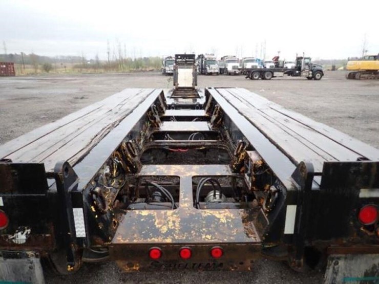2004-scheltema-hrg-60-4a-60-ton-quad/a-lowboy-2s9h-image-38