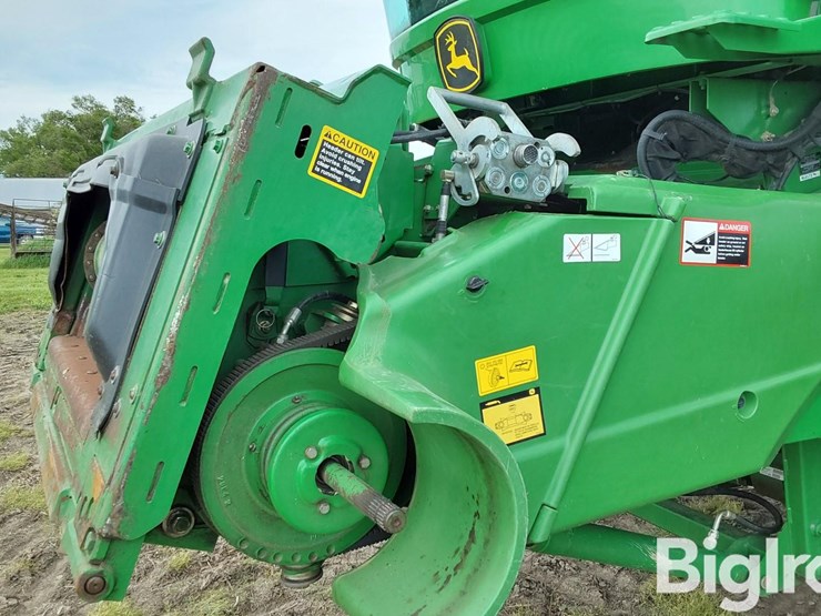 2010-john-deere-9570-sts-image-9