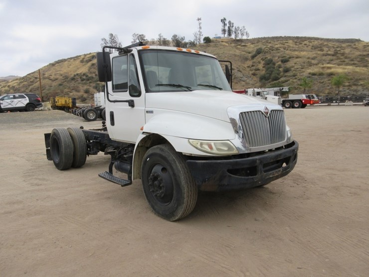 2012-international-4300-image-2