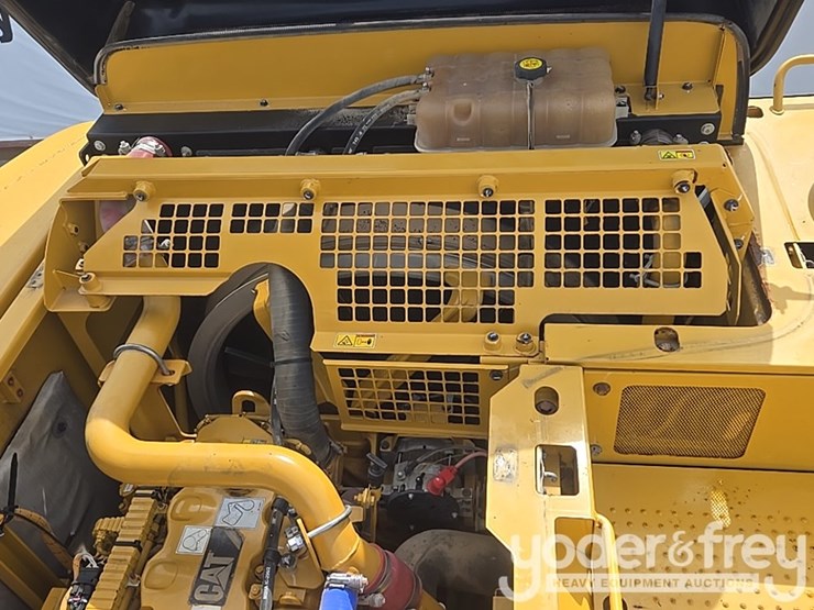 2017-caterpillar-336fl-image-46