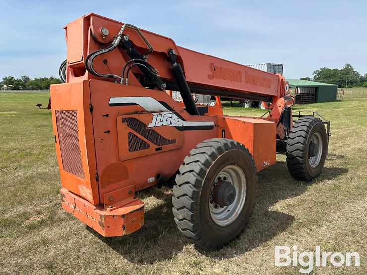 2011-jlg-skytrak-6042-4x4x4-telehandler-image-5