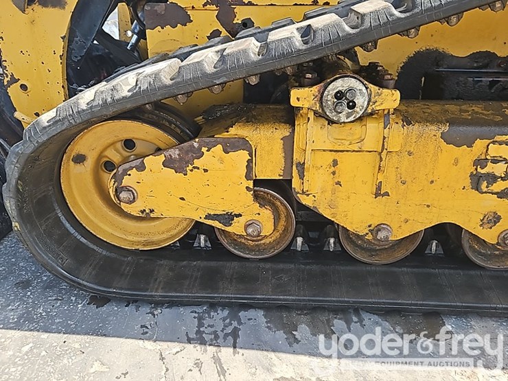 2018-caterpillar-299d2-image-19
