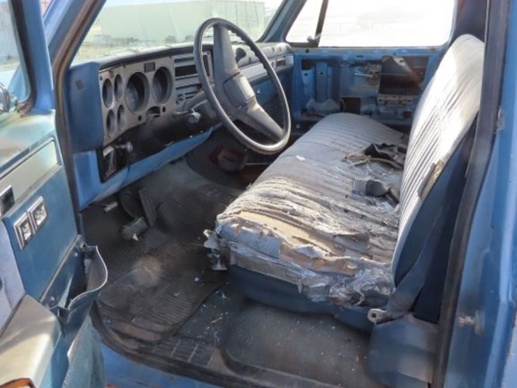 1986-chevrolet-silverado-1/2-ton-short-box-pickup-image-10