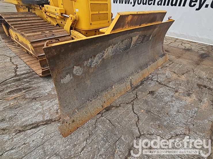 2020-komatsu-d39pxi-24-image-11