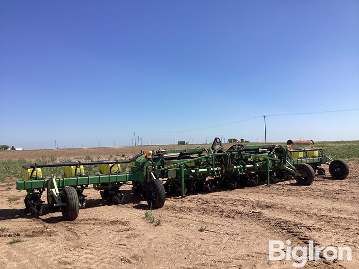 john-deere-1720-image-3