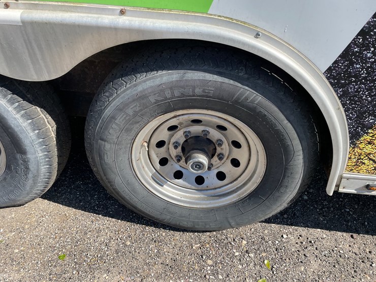 #4526-•-tandem-axle-enclosed-trailer-8'-x-20'-image-12