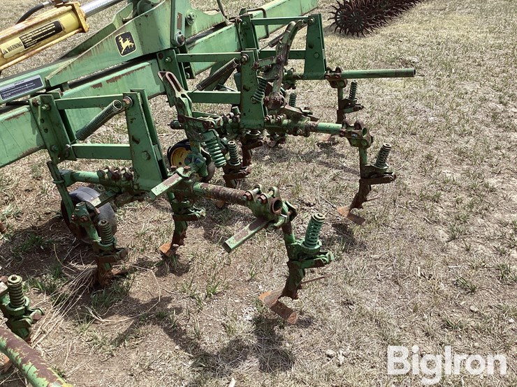 john-deere-85-image-19