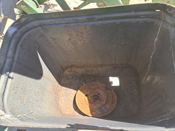john-deere-1240-image-6