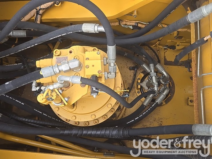 2019-caterpillar-336-image-30