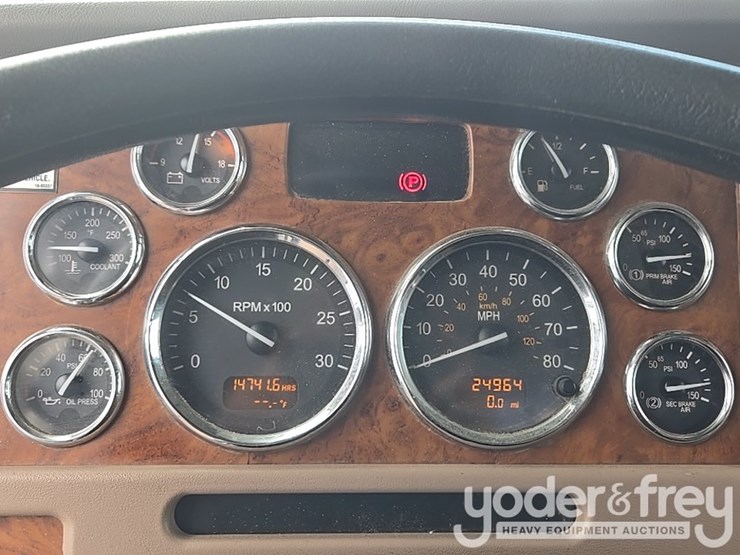 2007-peterbilt-379-image-61