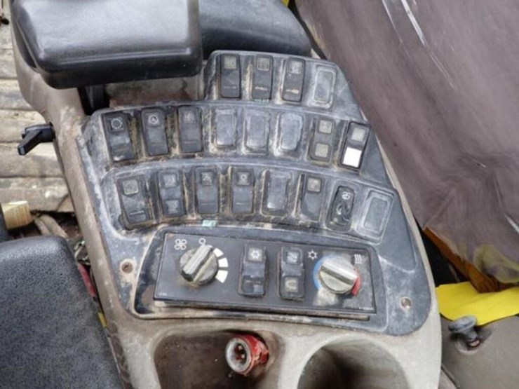 2009-case-621e-image-15