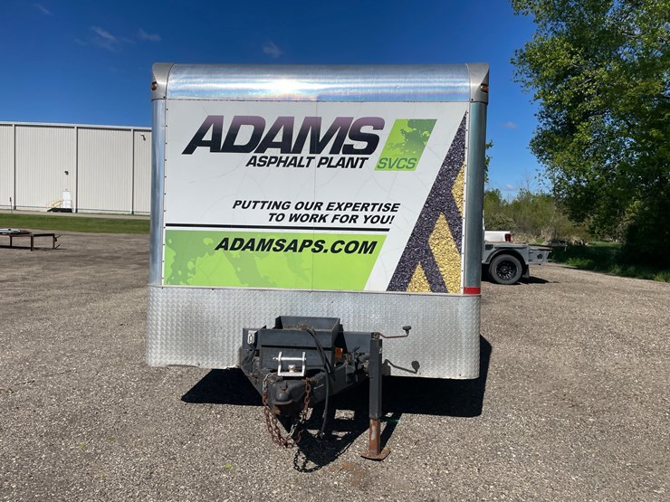 #4526-•-tandem-axle-enclosed-trailer-8'-x-20'-image-2