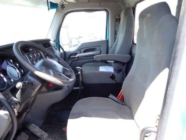 2019-kenworth-t880-image-22
