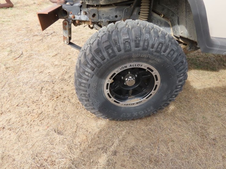 1995-jeep-wrangler-image-5