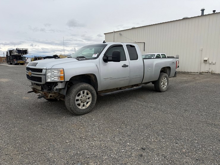 2012-chevrolet-silverado-3500hd-image-2