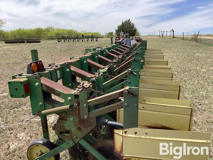 john-deere-885-image-8