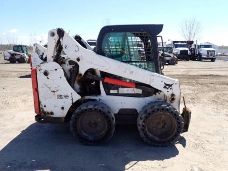 2019-bobcat-s590-image-4