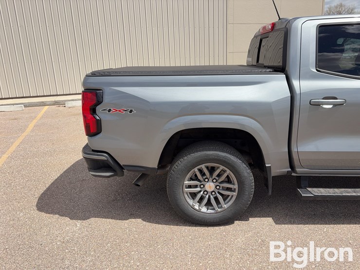 2025-chevrolet-colorado-image-16