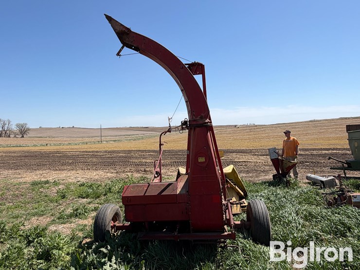 new-holland-718-image-6