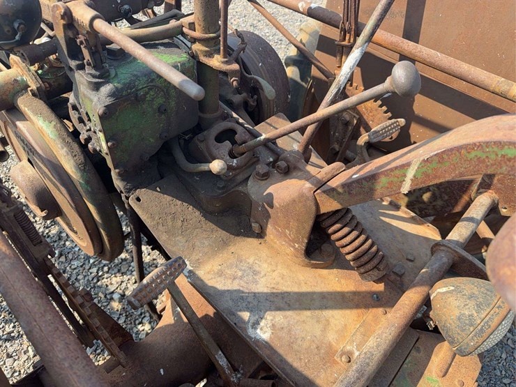 john-deere-h-image-43