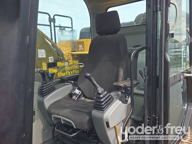 2017-caterpillar-336fl-image-55