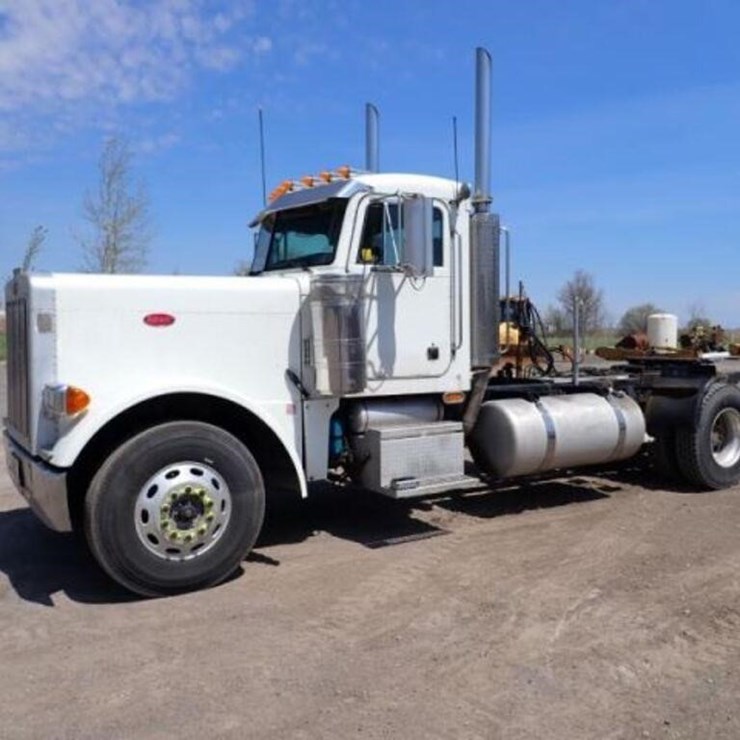 2004 PETERBILT 379