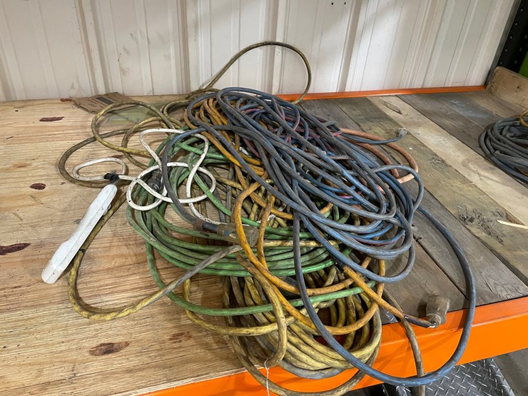 #4561-•-assortment-of-extension-cords-image-1