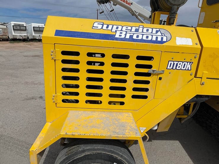 2017-superior-broom-dt80k-image-50