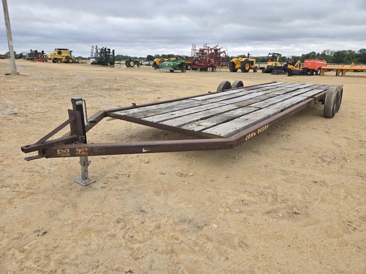 john-deere-28-image-1