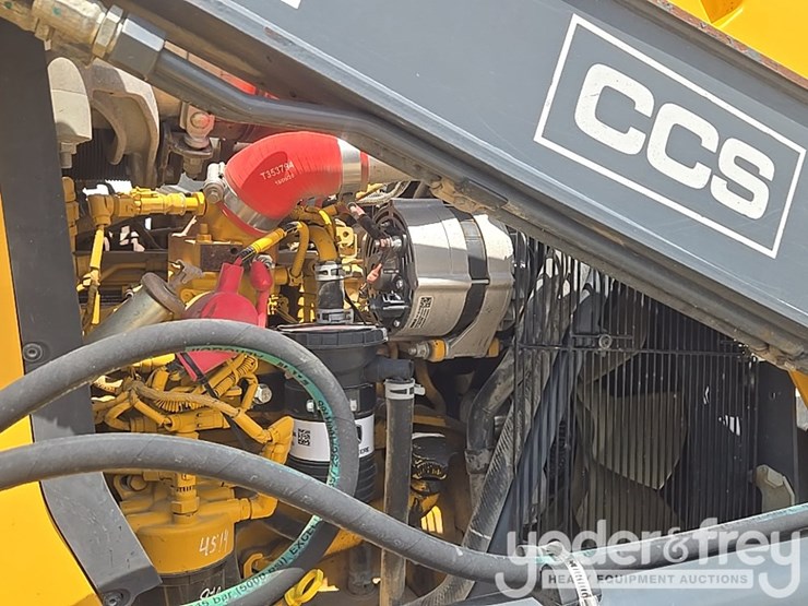 2020-deere-310sl-image-37
