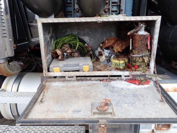 inoperable-2007-supervac-2000-on-2007-mack-ct713-1-image-43
