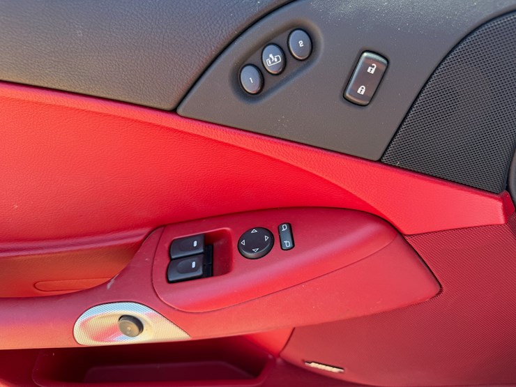 #47804-•-2005-chevrolet-corvette-convertible-vin:-1g1yy34u655124268-image-79