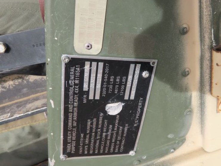 2009-am-general-humvee-4x4-image-6