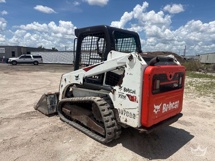bobcat-t450-image-4