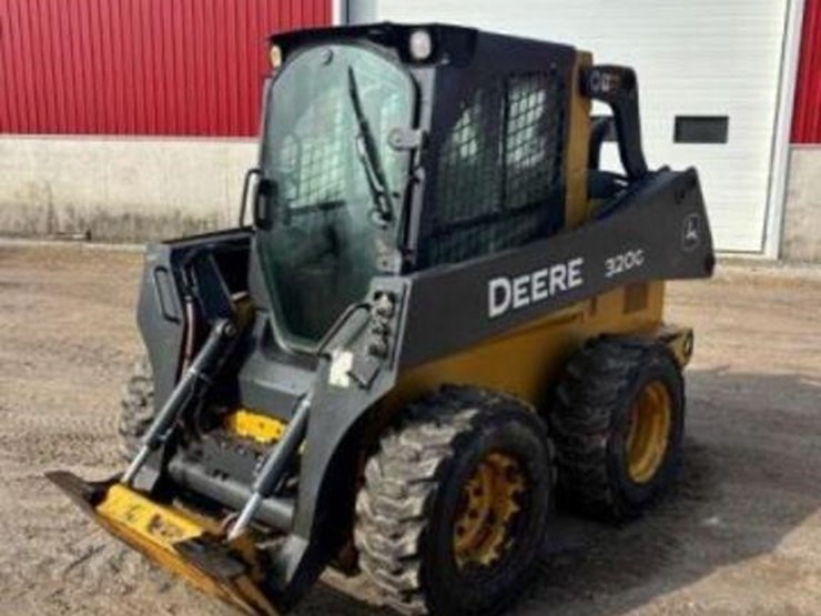 2019-deere-320g-image-1
