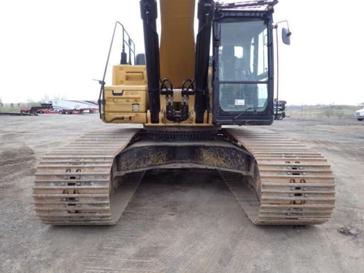 2015-caterpillar-349fl-image-27