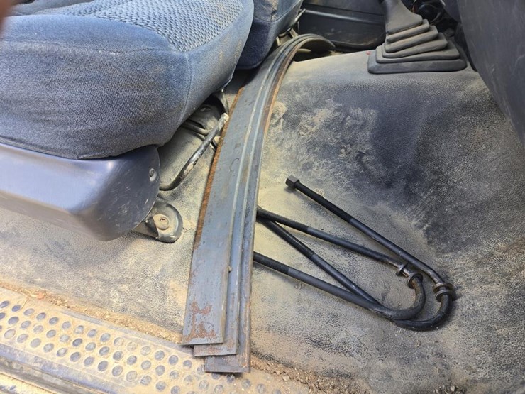 2001-ford-f350-image-24
