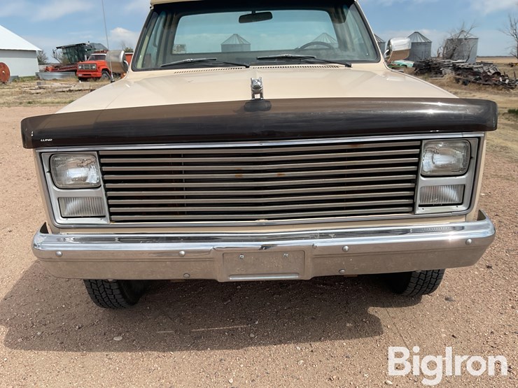 1985-chevrolet-c20-image-9