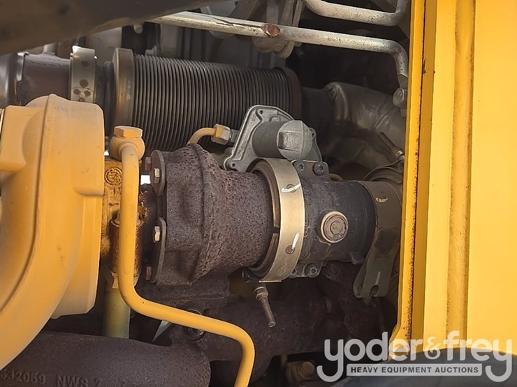 2020-deere-310sl-image-38