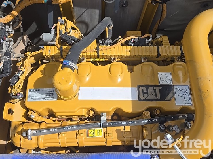 2017-caterpillar-336fl-image-48