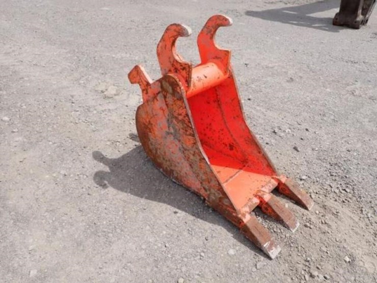 2022-kubota-kx033-4-image-79