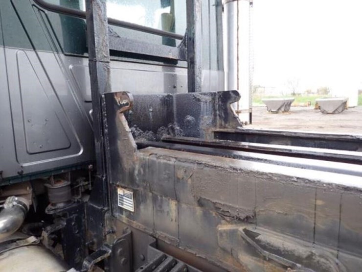 2004-mack-cv713-granite-t/a-rolloff-truck-1m2ag10c-image-42